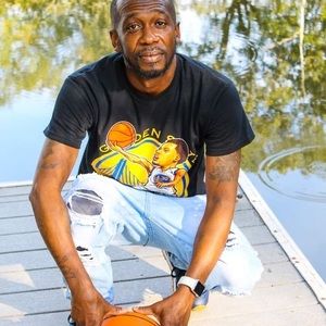 Meet your Posher, Bennie e